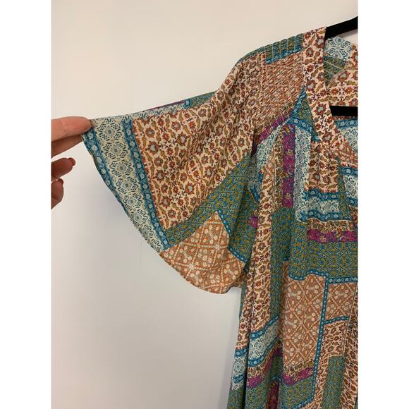 Rose + Olive Womens Blouse SZ 3X Multi Patchwork Print Flutter Sleeves Boho - Picture 5 of 10